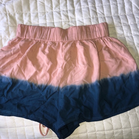 brand new never worn ombré shorts! - Picture 2 of 3